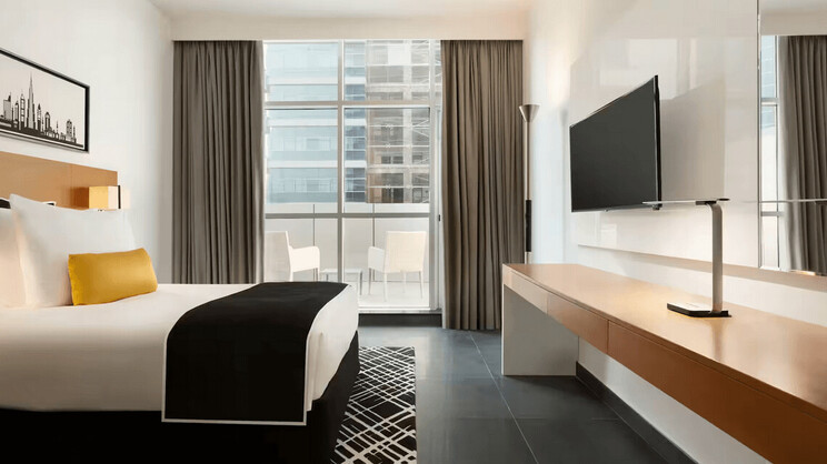 1 King Bed, Triple Room 